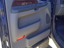 2004 FORD F250SD. BLUE,  XL MODEL, 6.0L DIESEL. 4X4 AT.  F26332